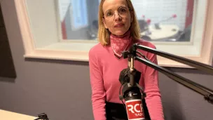 Anne Daussan-Weizman dans les studios de RCF à Metz