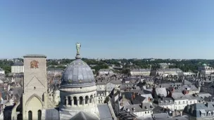 Matinée œcuménique De ta charité naîtra la lumière - France 2