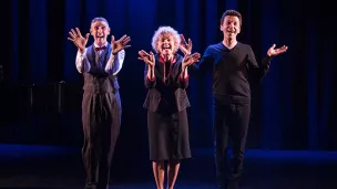 Adrien BIRY-VICENTE, Marie-Charlotte LECLAIRE et Hervé DEVOLDER dans "La grande petite Mireille" ©J.STEY