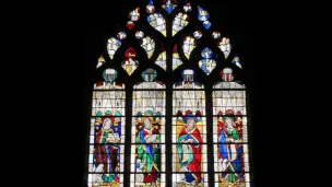 Ensemble du vitrail de la chapelle Ste Thérèse en la Cathédrale de Bourges.