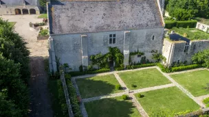 Abbaye de Longues sur Mer 