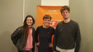 Marie Dissais, Louise Kervella et Simon Carbonnel (de gauche à droite)