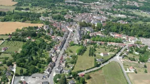 Châteauneuf sur Cher (Vue de l'Est). © Wikipedia.