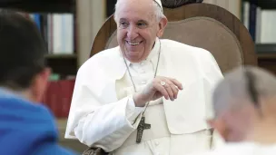 "Des pauvres au pape, du pape au monde", le livre de confidences du pape François à l'association Lazare ©éditions du Seuil