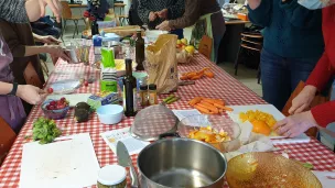 Un atelier cuisine avec Aux Goûts du Jour et Vert Le Jardin @ Christophe Pluchon, RCF 2022