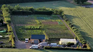 Vue aérienne du Jardin de l'Espoir du collectif d'Urgence d'Alençon