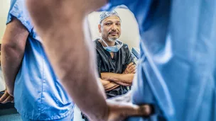 Ibrahim Bah-Clozel dans l'hôpital Ignace Deen à Conakry ©Jean-Marie Hosatte