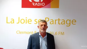 Gilles Chatras, président de la CAPEB du Puy-de-Dôme dans les studios RCF