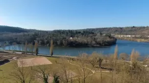 Le château Corbin offre une vue sur la Moselle.