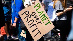 Manifestation pour le climat - Photo by Markus Spiske on Unsplash