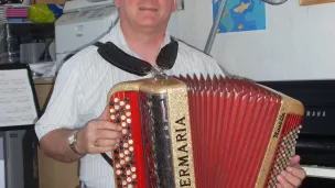 Thierry Monicault vous propose de vivre le Tour de France au son de l'accordéon ! © Thierry Monicault.