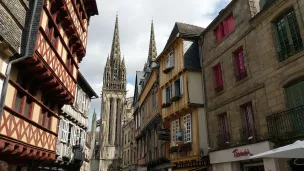 Le guide Thierry Le Sergent fait visiter Quimper © Christophe Pluchon, radio RCF Finistère