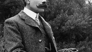 Edward Elgar vers 1900. © Wikipedia.