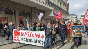 Jeudi 29 septembre 2022, 1 350 personnes ont manifesté à Angers pour la hausse des salaires et contre la réforme des retraites. ©RCF Anjou