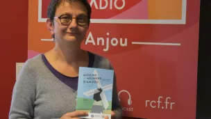 Guénaëlle Barbot, responsable des actions culturelles aux archives départementales © RCF Anjou