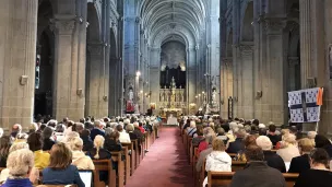 La basilique de Sainte Anne d'Auray comble à l'occasion de la rentrée diocésaine 2022 ©Diocèse de Vannes