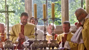 Les deux prêtres ont été installés lors de la messe de la nativité de la Vierge @Houivet