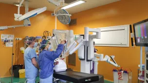 Installation du robot © Clinique Mutualiste de la Porte de L'Orient