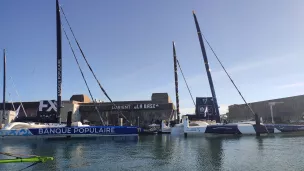 2 maxi trimarans avant le départ © RCF