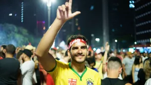 Réaction de joie des partisans de Lula, à Sao Paulo, Brésil, le 30/10/2022 ©David Rochas / Hans Lucas 