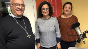 Mgr Hervé Gosselin reçoit Marine Cavalier et Anne Ménager