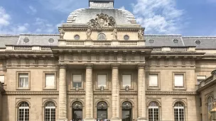 Le Palais de Justice de Paris sur l'île de la Cité. C'est ici que se tient le procès de l'attentat du 14 juillet 2016 sur la Promenade des Anglais - Par xiquinhosilva from Cacau — 58992-Paris, CC BY 2.0