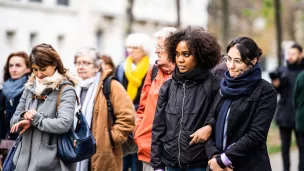 Rassemblement en soutien aux victimes d'abus sexuels commis par des religieux catholiques, devant la maison de la Conférence des évêques de France, Paris, le 06/11/2021 ©Xose Bouzas / Hans Lucas