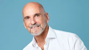 Dr Christophe Fauré est psychiatre et psychothérapeute spécialisé dans la fin de vie ©Pascal Ito / éditions Albin Michel