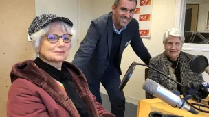 François Boussiron et 2 résidentes.