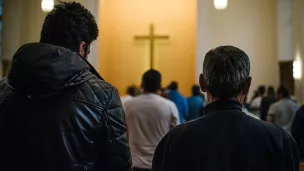 Réfugiés musulmans dans une église, à Berlin, le 07/11/2015 ©Zacharie Scheurer / Hans Lucas