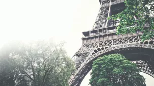 Tour Eiffel - © Thomas Kelley via Unsplash