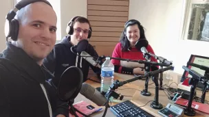 Mathieu Debast avec Benjamin et Tiffany, ses invités