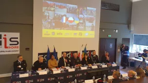 Les pompiers humanitaires français ont présenté à la presse leur nouveau projet avec tous leurs partenaires. Ⓒ Lucas Lauber / RCF Saint-Étienne