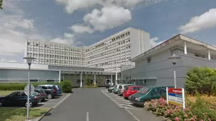 Depuis mi-décembre 2022, les urgences de l'hôpital de Cholet sont débordées. (image d'illustration) ©Capture d'écran Google Street View