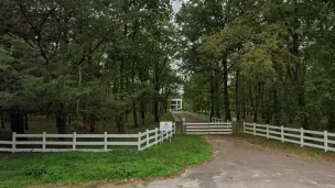 Le siège de France Champignon a été racheté par l'agglomération de Saumur qui lui cherche un avenir - Capture d'écran Google Maps 