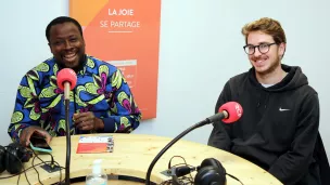 Wens Teko et Sylvain Beautalon dans les studios de Dialogue RCF ©Robert Poulain