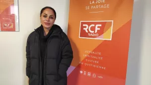 Les confessions de l'actrice iranienne Ramana Sayahi en exil à Châteauroux. © RCF - Hugo Sastre.