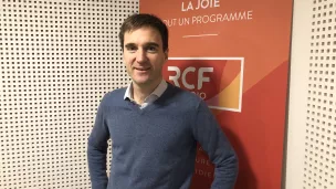 Matthieu Sarrat, le directeur général de la société de transport GT Solutions a intégré les Bureaux du Cœur à Bordeaux ©RCF Bordeaux.