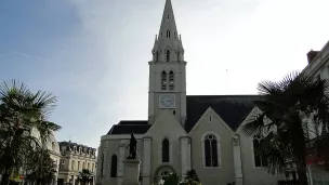 L'église Saint-Thomas de la Flèche © Skouame