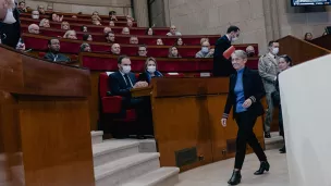 Les évêques de France proposent de prier pour "demander au Seigneur la grâce d’éclairer les consciences, les cœurs, les intelligences des dirigeants" (Photo : Lancement de la convention citoyenne sur la fin de vie, le 09/12/2022 ©Maxime Gruss / Hans Lucas)