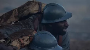 Au total, 200.000 tirailleurs sénégalais ont combattu pendant les deux guerres mondiales. (Photo : Omar Sy dans le film "Tirailleurs" sorti le 4 janvier 2023 ©Marie-Clémence David 2022 - Unité - Korokoro - Gaumont - France 3 Cinéma - Mille Soleils - Sypossible Africa)