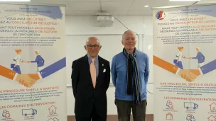 Gérard Cuzin, président de l'association des conciliateurs de justice de la Cour d'Appel de Chambéry et Bruno Peltié, membre du conseil d'administration