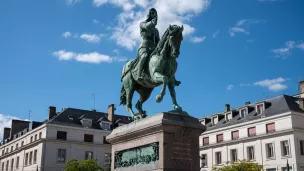 Statue équestre de Jeanne d'Arc, place du Martroi, à Orléans. ©Riccardo Milani / Hans Lucas