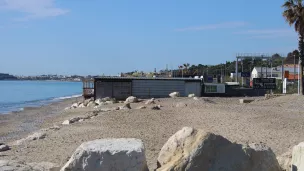 La plage concernée par la fin annoncée des structures privées  - Photo RCF