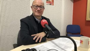 Jean-Luc Gleyze, le président du département de la Gironde au micro RCF Bordeaux ©RCF.