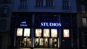 Façade du cinéma Les studios à Brest