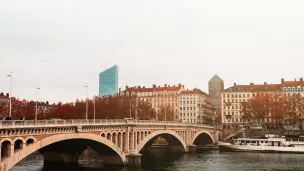 image d'illustration (pont lyonnais sur le Rhône) - © Wesley Tingey via Unsplash