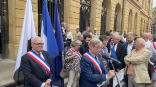 Violences urbaines : un rassemblement en solidarité avec les victimes des émeutes devant la Mairie de Metz