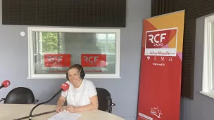  Anne Rizoulières dans les locaux de RCF à Metz