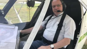 Stéphane Jourdain , prêtre pilote d'ULM © RCF